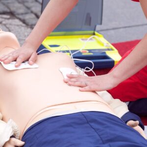 Curso de soporte vital básico y desfibrilador automático