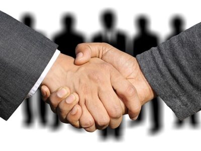 shaking hands gf69d0425a 640 Negociación con Proveedores