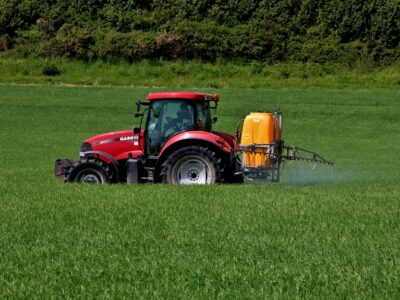 tractor g072e24fc8 1280 Biocidas