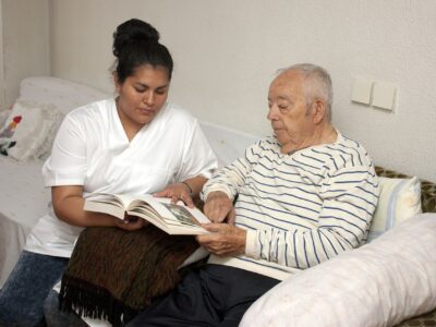 old man 1471399 1280 Cuidados ante el Alzheimer