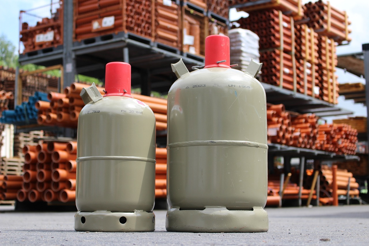 gas bottles 1750491 1280